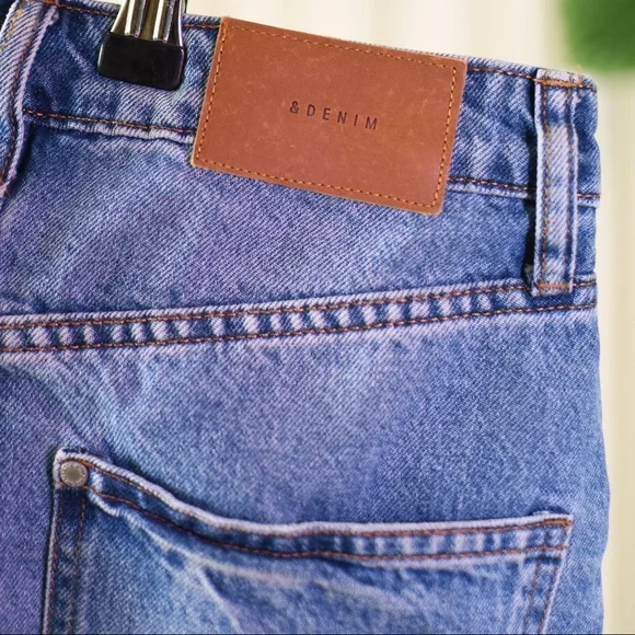 H&M denim Distressed Skirt - Picture 4 of 5